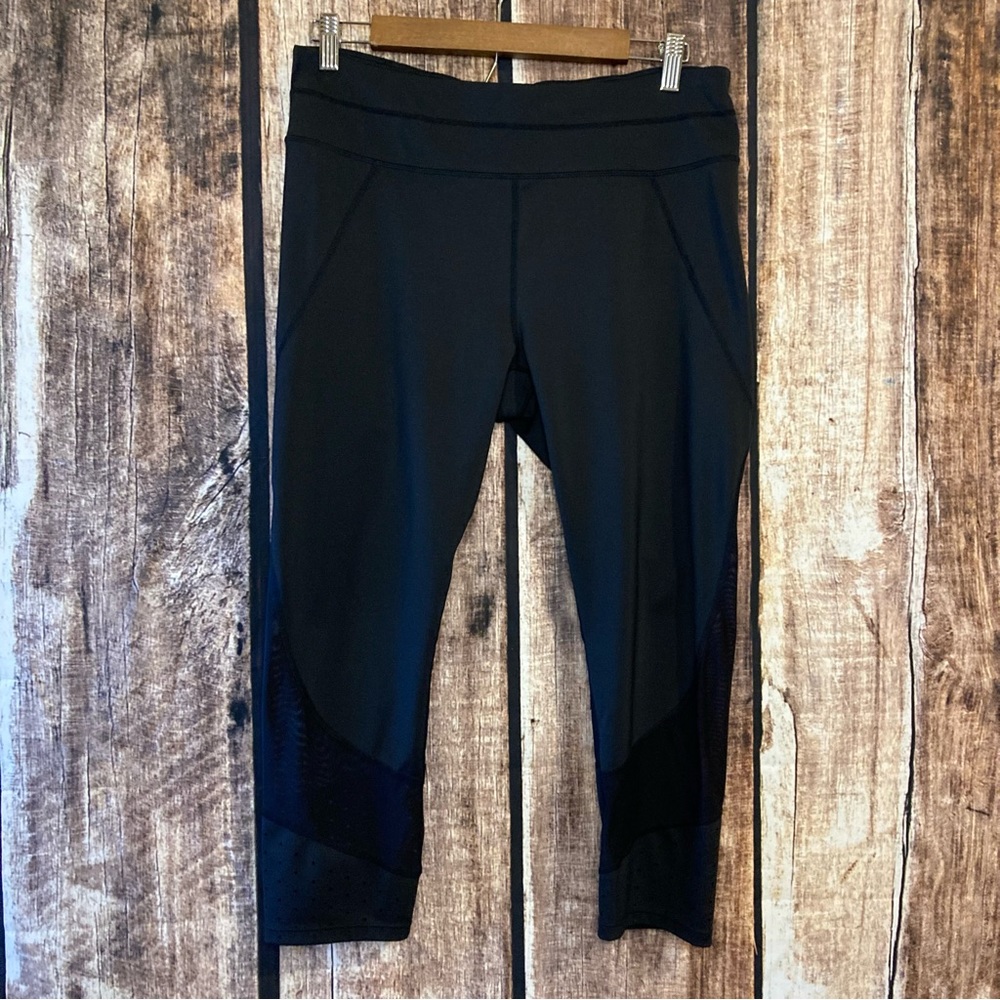 Athleta cropped leggings